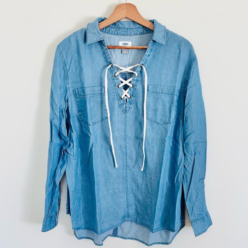 NWT Old Navy Lace-Up Shirt in “Smith Wash”